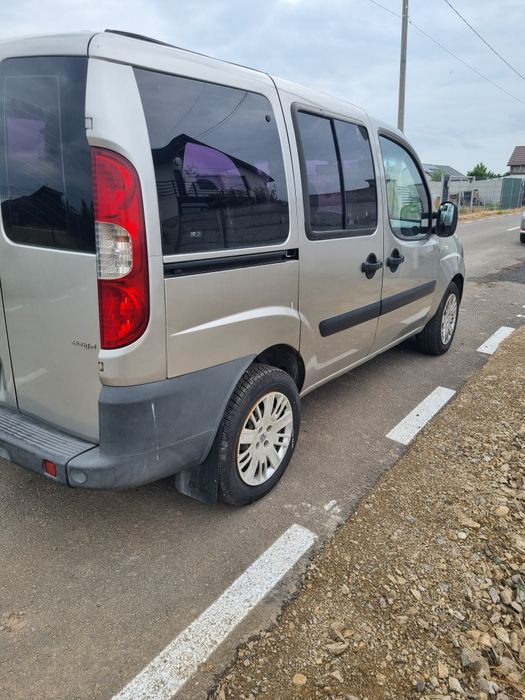 Fiat Doblo 7 locuri