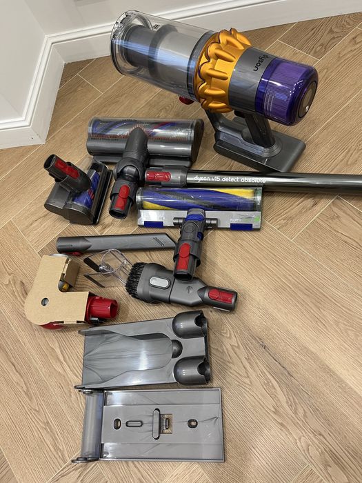 Пылесос Dyson V15 Detect Absolute