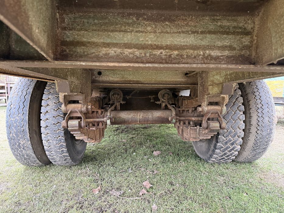 Platforma (Trailer) baloti