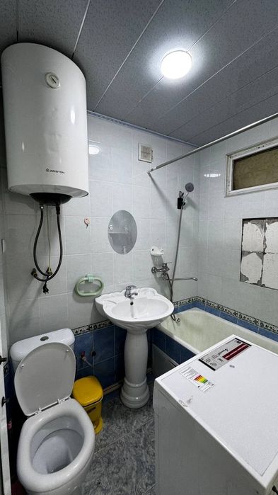 Продается 2х ком квартира на Гагарина 2 этаж кирпичный дом  6м веранда