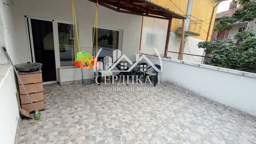 Продава се Къща в Кюстендил, Център - 210 кв.м за 596 €/кв.м - Снимка #6