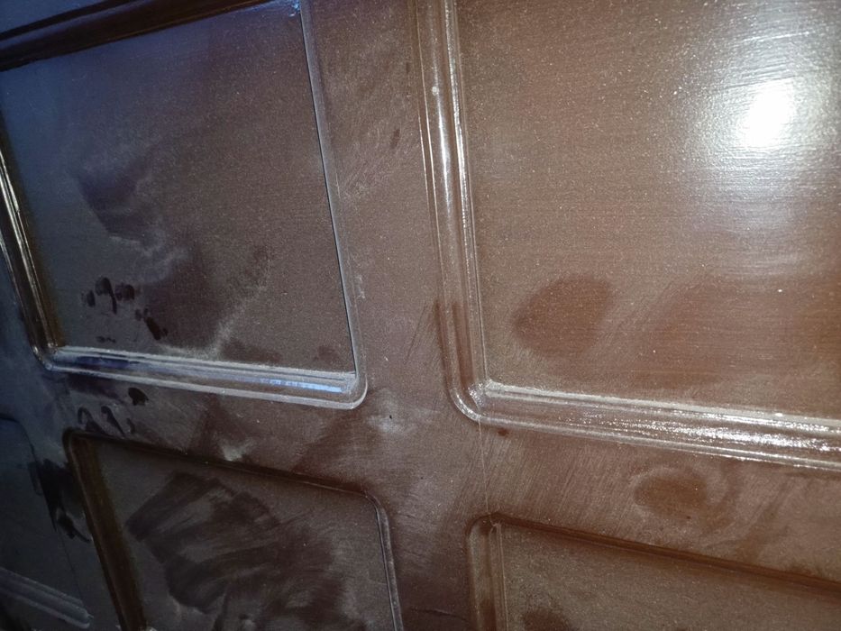 Eshiklar sotiladi sof tahtadan oynaligiham bor