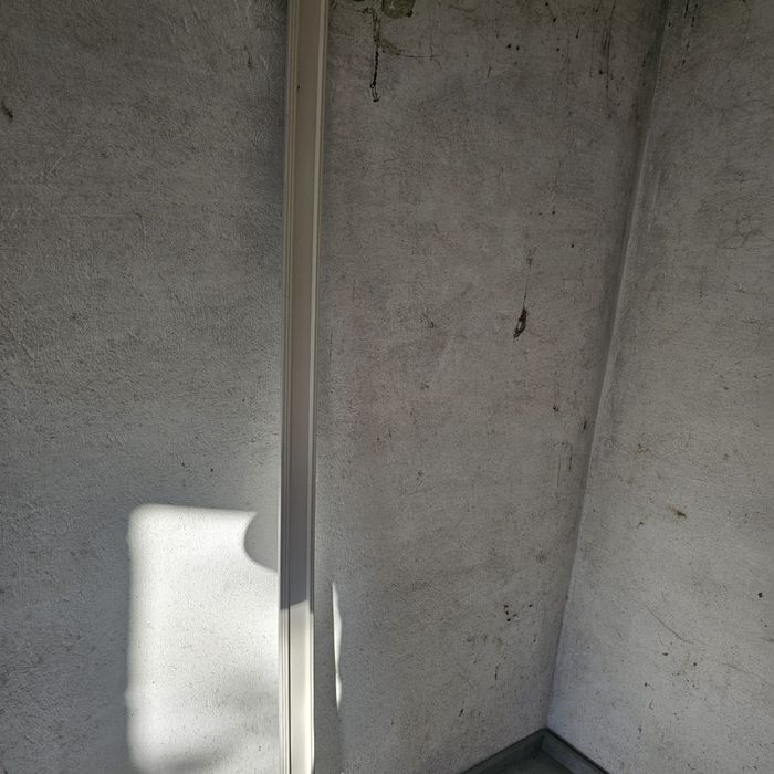 Продам плинтуса 120 метров