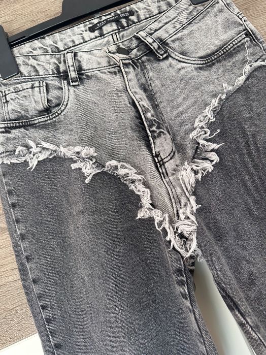 Ефектни сиви дънки р-р 34