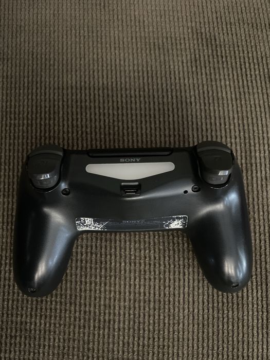 PlayStation 4 Slim 500GB + 4 джойстика + 3 ТОП игри | Пълен комплект