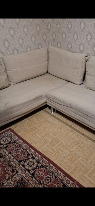 Диван отдадим бесплатно