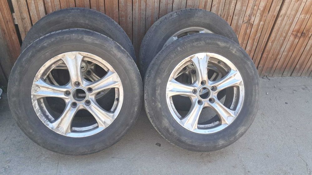 Vand jante 5x114.3 cu cauciucuri 215/60/16 Kia Dacia Nissan Renault Toyota