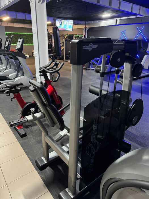 De vanzare: Bicicleta , gantere plus rastel , aparat biceps femural