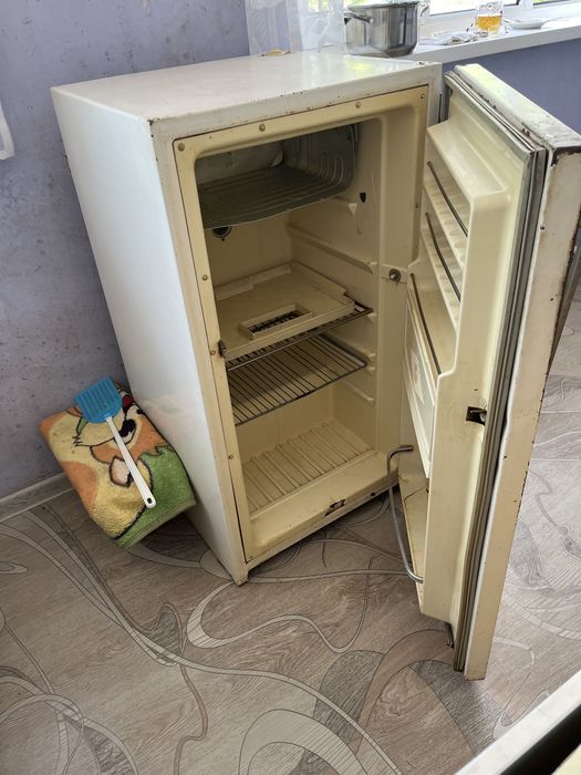 холодильник рабочий