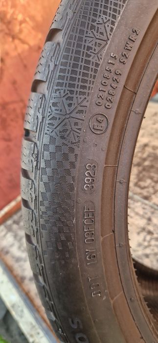 1 Anvelopa ca noua Continental 275 35 R20 M+S . Dot 2023