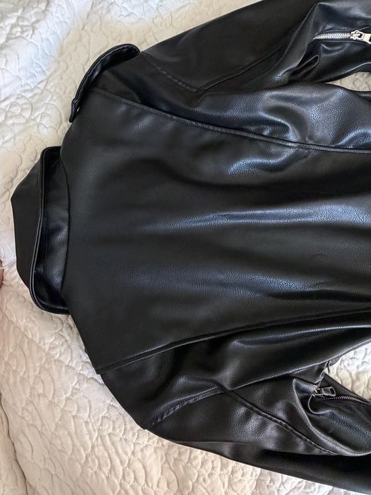 Черна кожена рокля