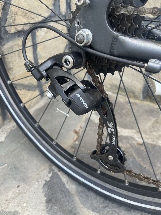 Bicicleta btwin roti 28”