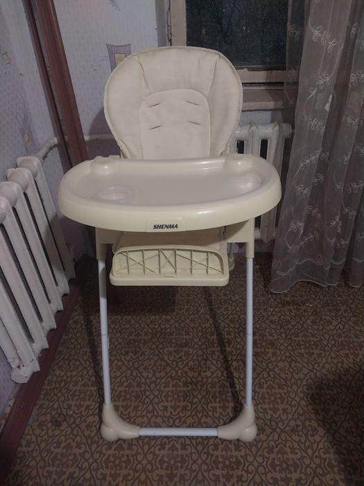 Продам детский столик для кормления