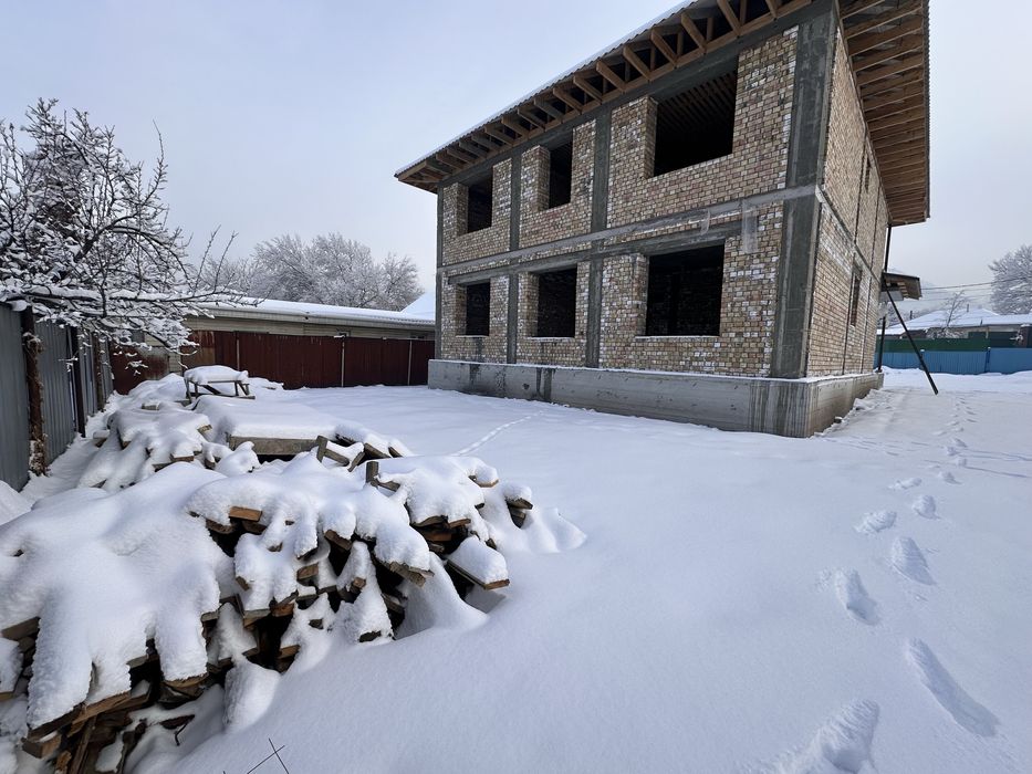 Частный дом в Нур -Алатау