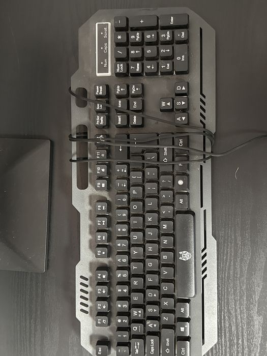 Vând PC Windows 10 pro