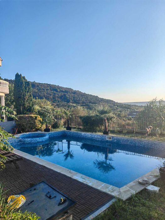 Продава се Къща в с. Рогачево, Област Добрич - 251 кв.м за 1196 €/кв.м - Снимка #1