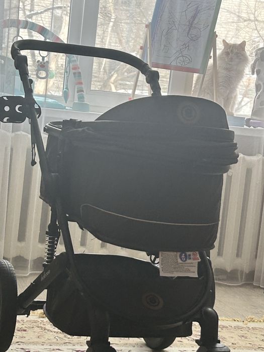 Продам детскую коляску зима-лето