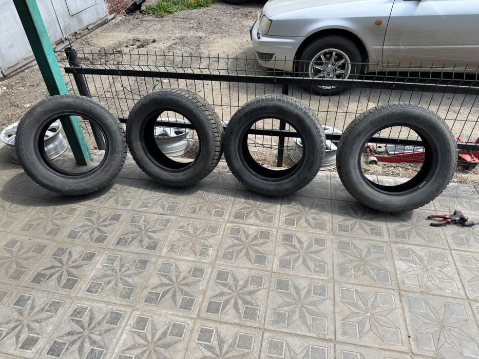 Продам шины зимние