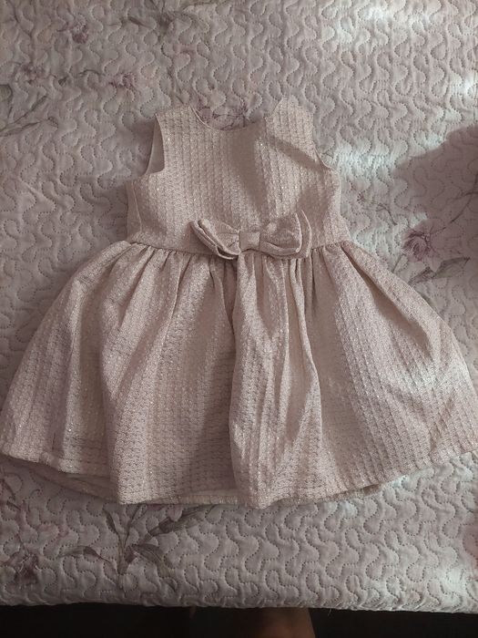 Рокля Carters 12-18 м.