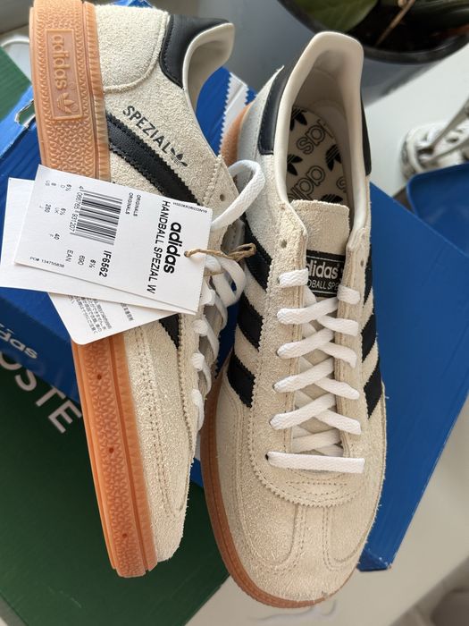 Продам Adidas Handball Spezial