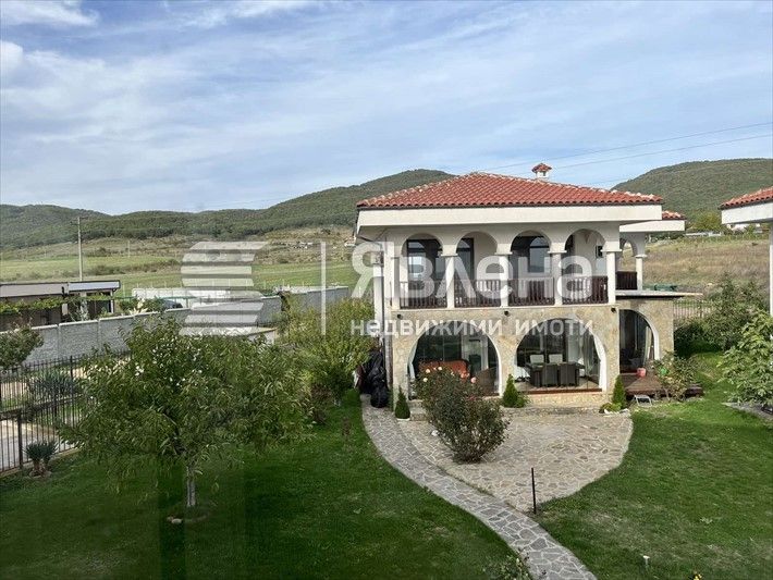 Продава се Двустаен апартамент в с. Кошарица, Област Бургас - 75 кв.м за 640 €/кв.м - Снимка #9