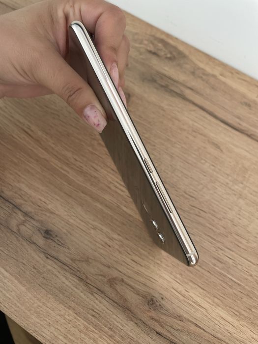 Huawei  mate 20 lite