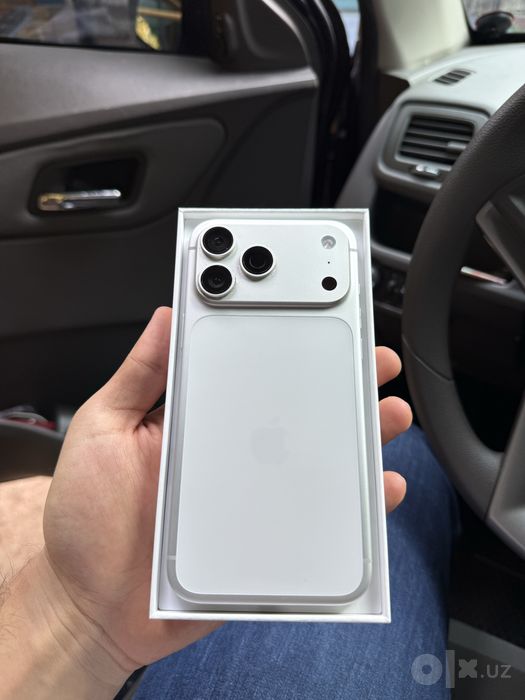 iPhone 17 Pro Max 256gb Silver ZA/A 96%