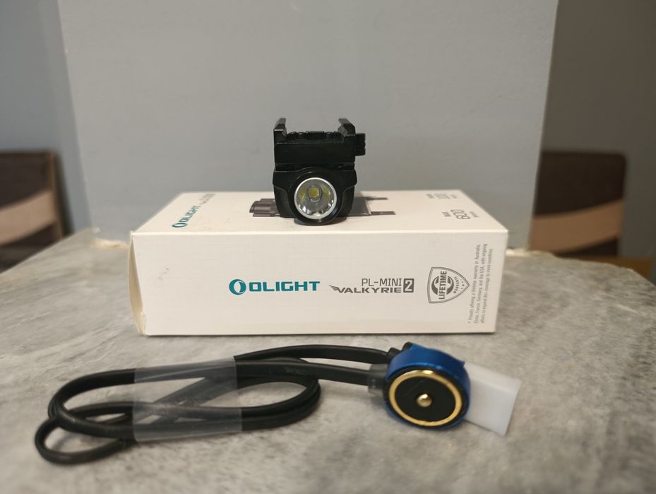Пистолетен фенер Olight PL mini 2