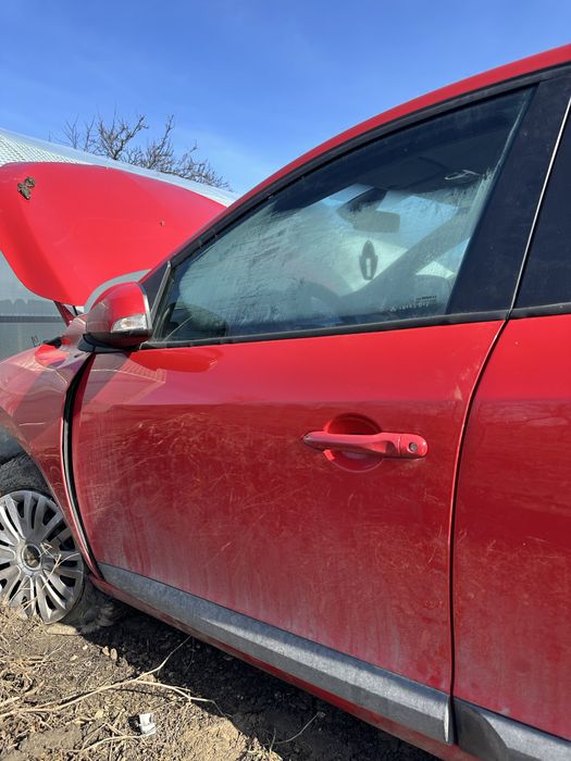 Usa/usi stanga/dreapta/fata/spate renault megane 3 hatchback