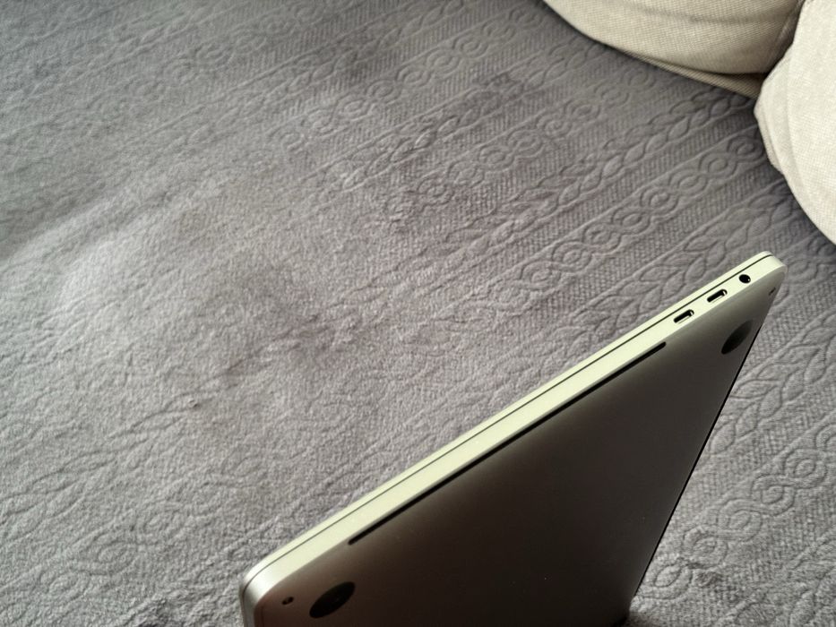 Като Нов 13.3’ Macbook Pro 13 2019/Core i7/16GB Ram/512GB SSD