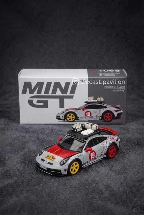 Mini GT - Porsche 911 Dakar - Uncle Rally