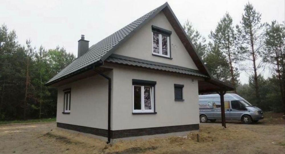 Vand case pe structura metalica și panou senvis 80mp