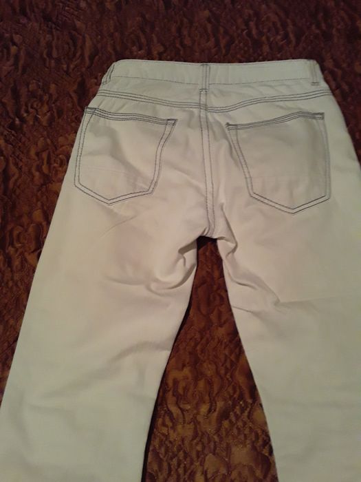 Брюки-джинсы продам