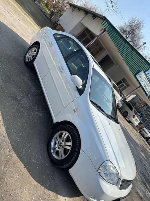 Продаëтся автомобиль