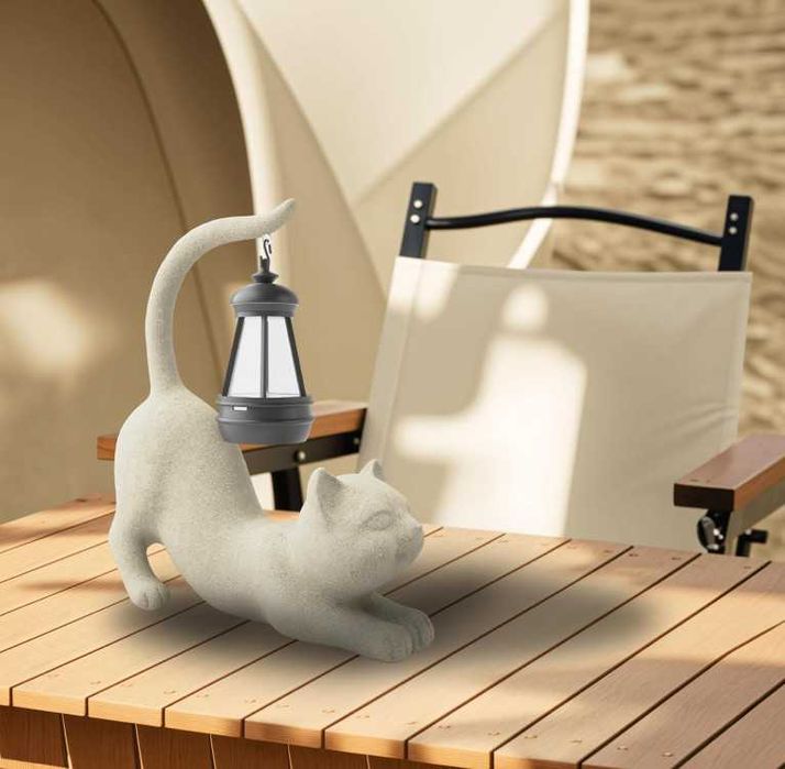 Декоративна статуя Котка със соларно фенерче, градинска фигурка