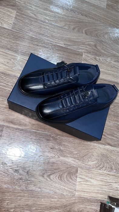 Продам мужскую обувь