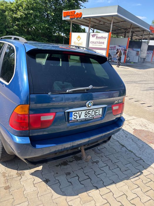 Vând Bmw x5 e53 din 09/2001 ,km reali,stare bună