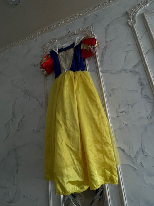 Продам детское платье Белоснежка