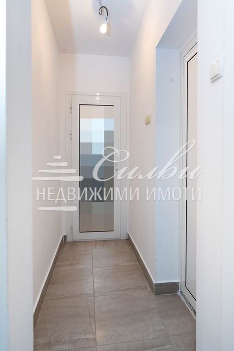 Тристаен ТУХЛЕН апартамент след ОСНОВЕН ремонт – ИДЕАЛЕН Център!!!