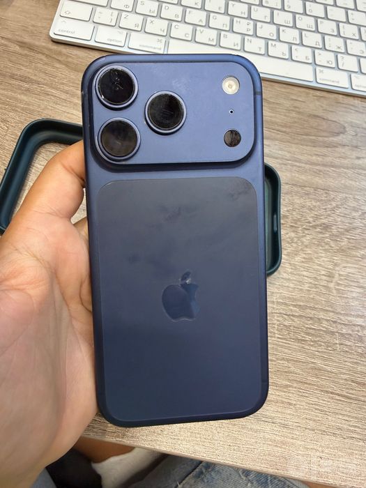 Продам iPhone 17 pro 256 SIM + e sim