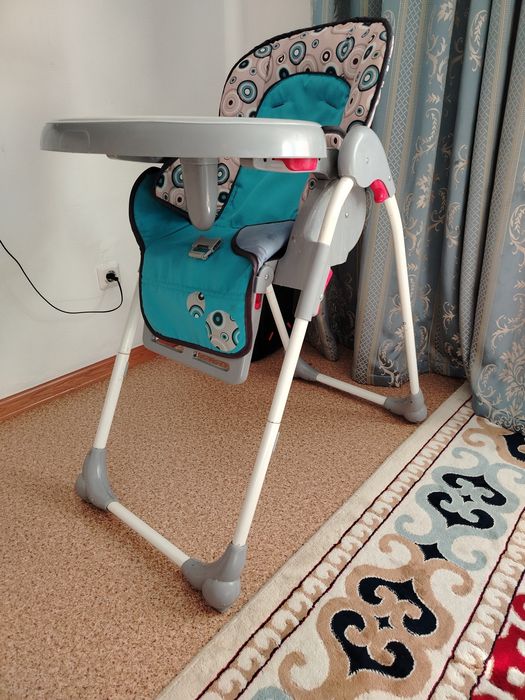 Продам стульчик для детей состояние нормальное