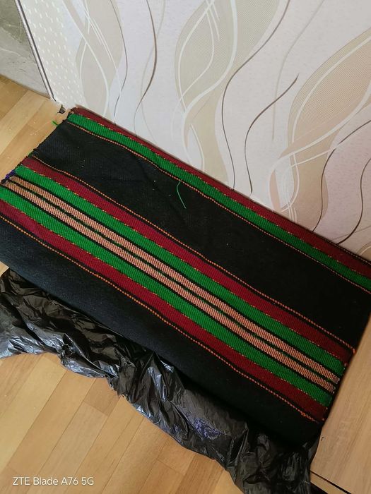 Продавам черга китеници килими и покривало за легло