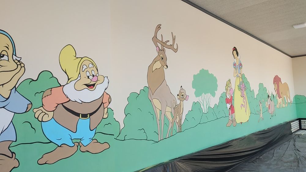 Devorga rasm chizish