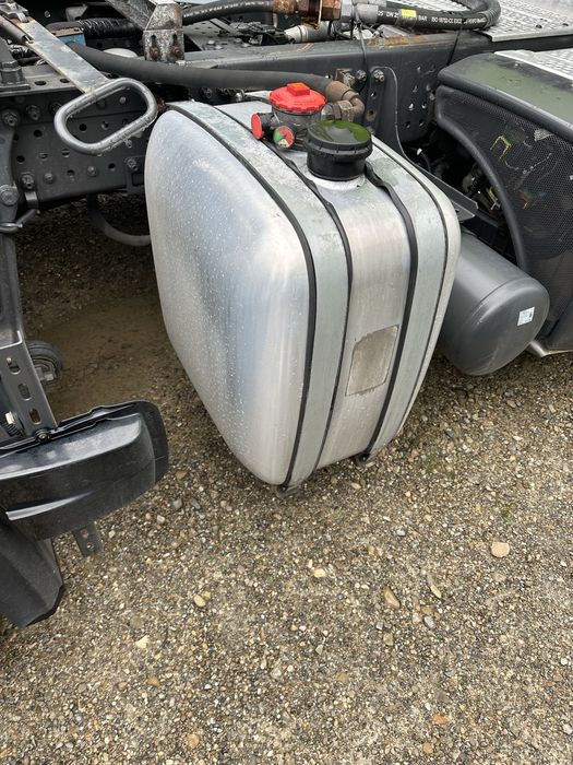 bazin ulei hidraulic camion complet echipat