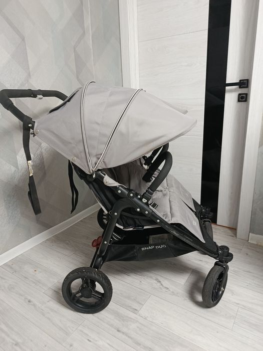 Коляска для двойни