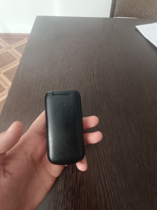 Продаю перфектум cdma телефон с номером