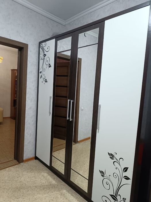 Продам шкаф 4-х дверный в отличном состоянии.