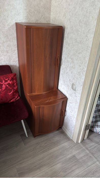 Отдам небольшой шкаф