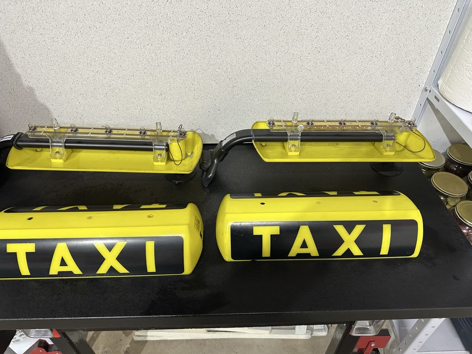 Оригинални табели TAXI