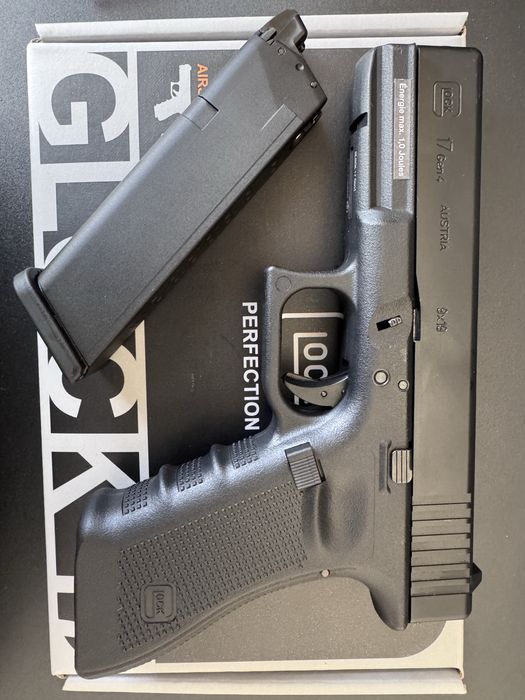 AIRSOFT-UMAREX GLOCK 17 GEN 4-с един пълнител
